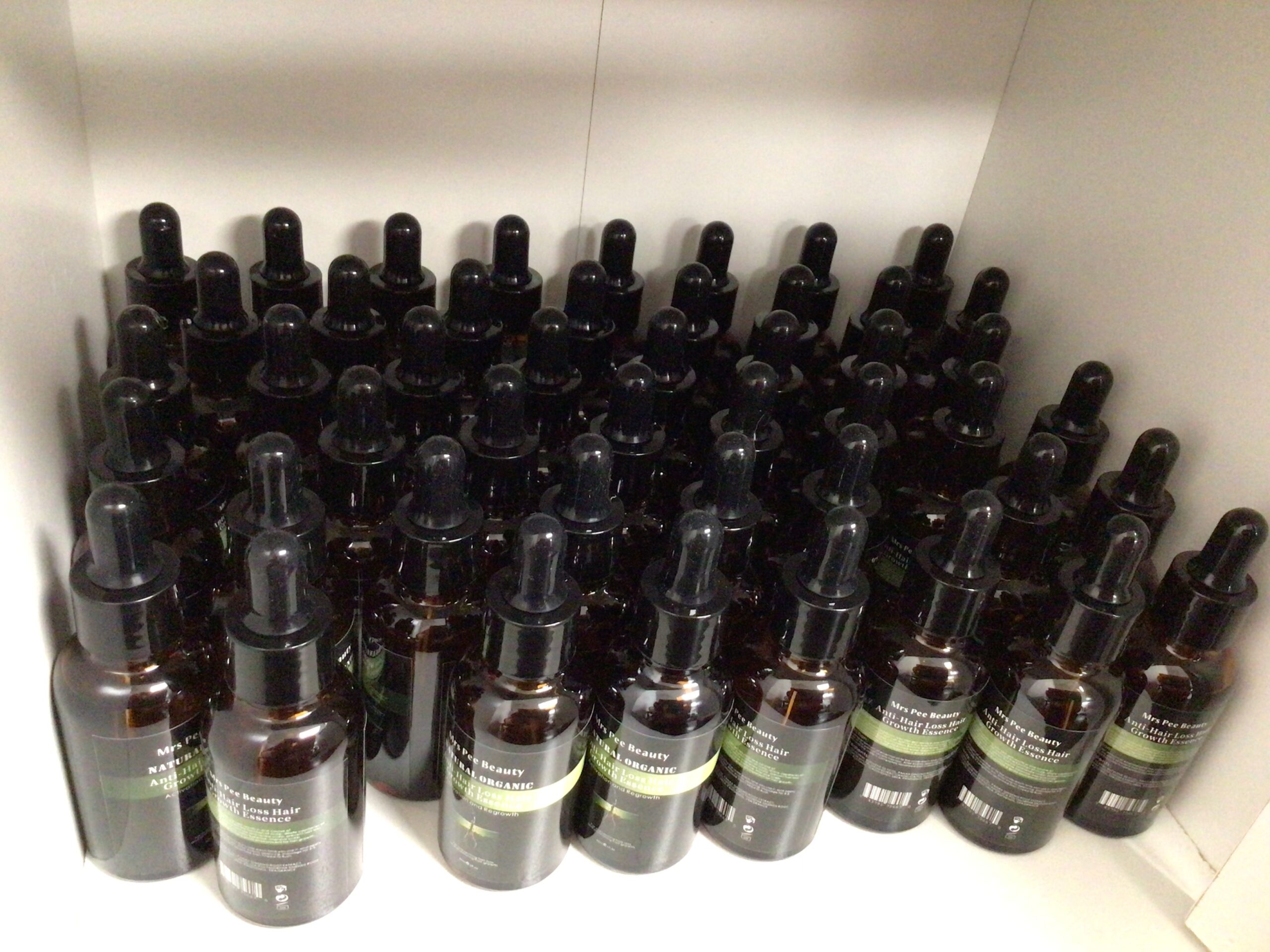 Natural organic hair growth essence.